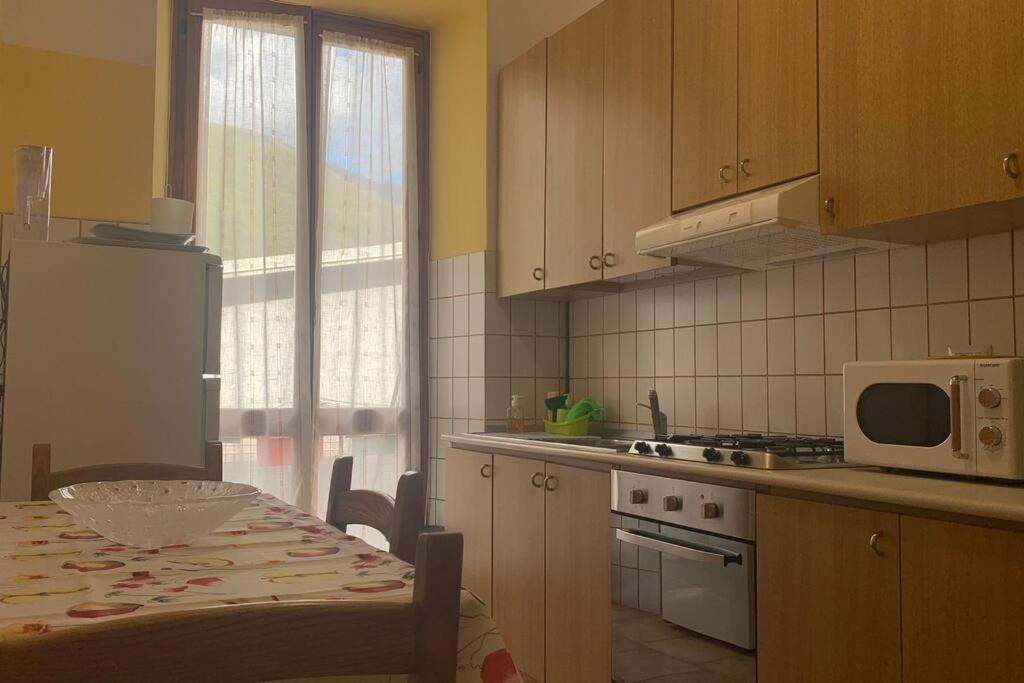 La Casa Del Nonno Lägenhet Omegna Exteriör bild